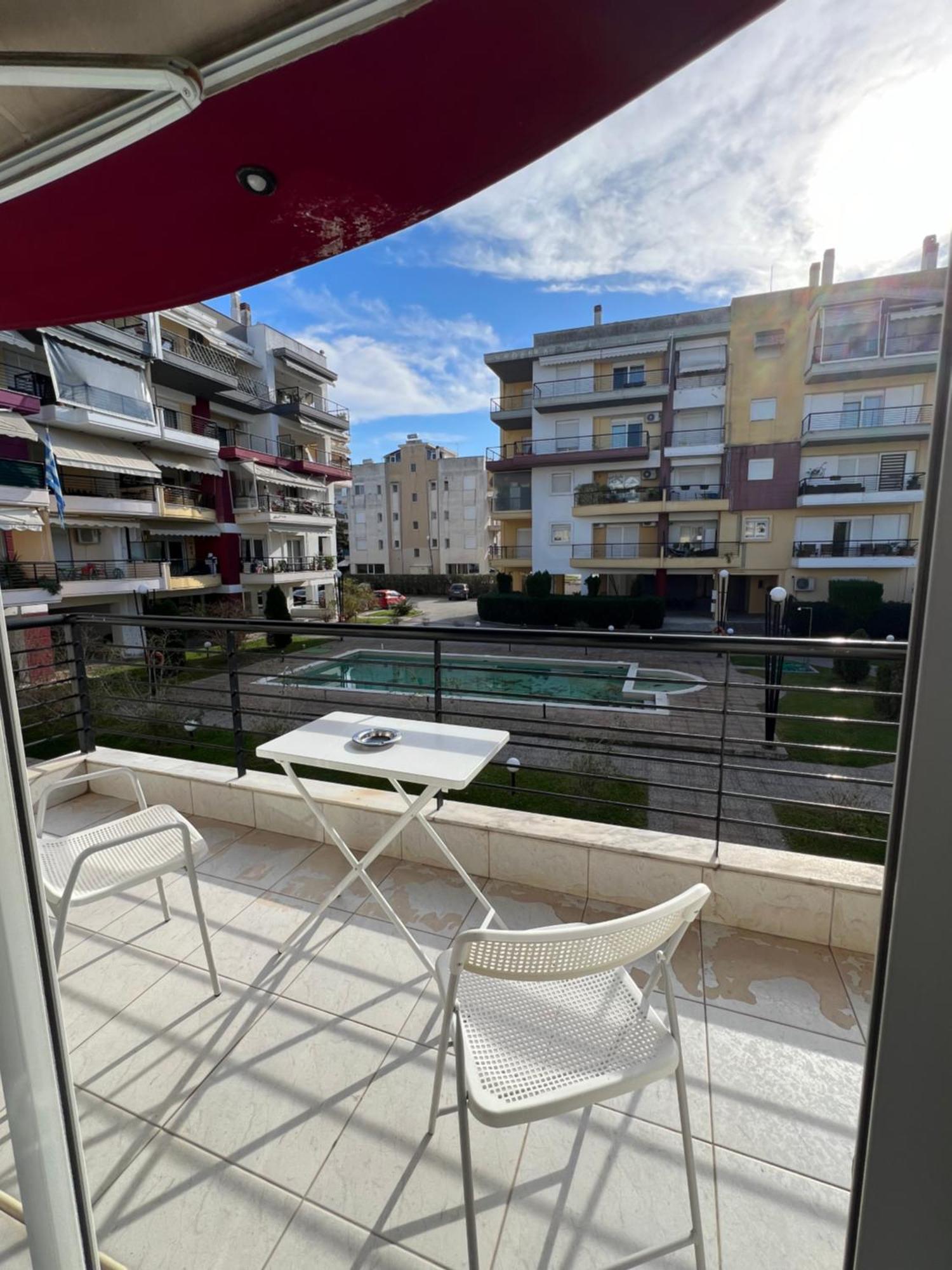 Parma'S Pool Apartment Peraía Exterior foto